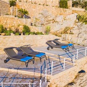 Luxury 7 Bedroom Dubrovnik Beachfront Villa with Infinity Pool, Sleeps 14